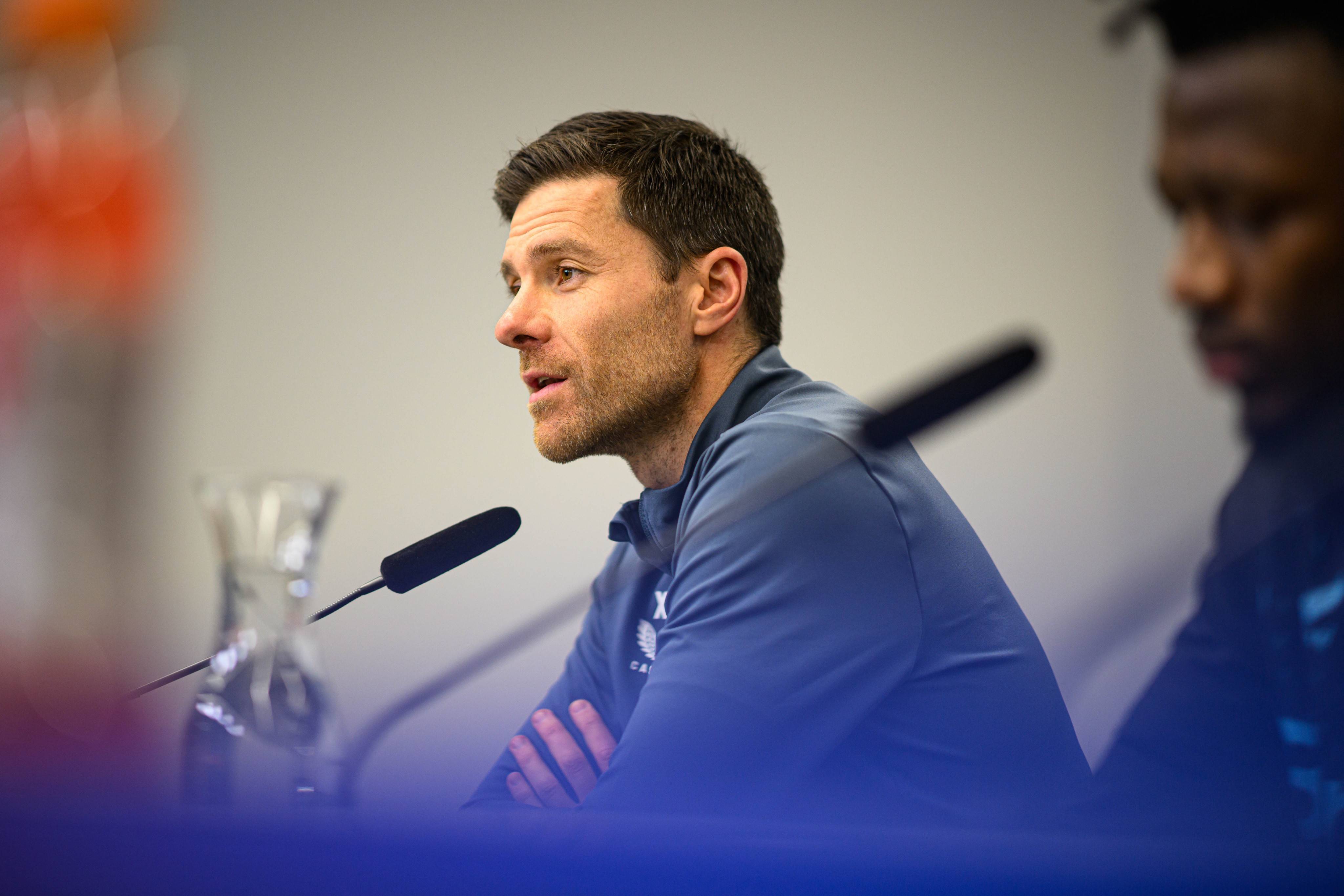 包含赛前亚特兰大调整名单——欧冠节点到来，更衣室稳定，更衣室氛围转暖的词条