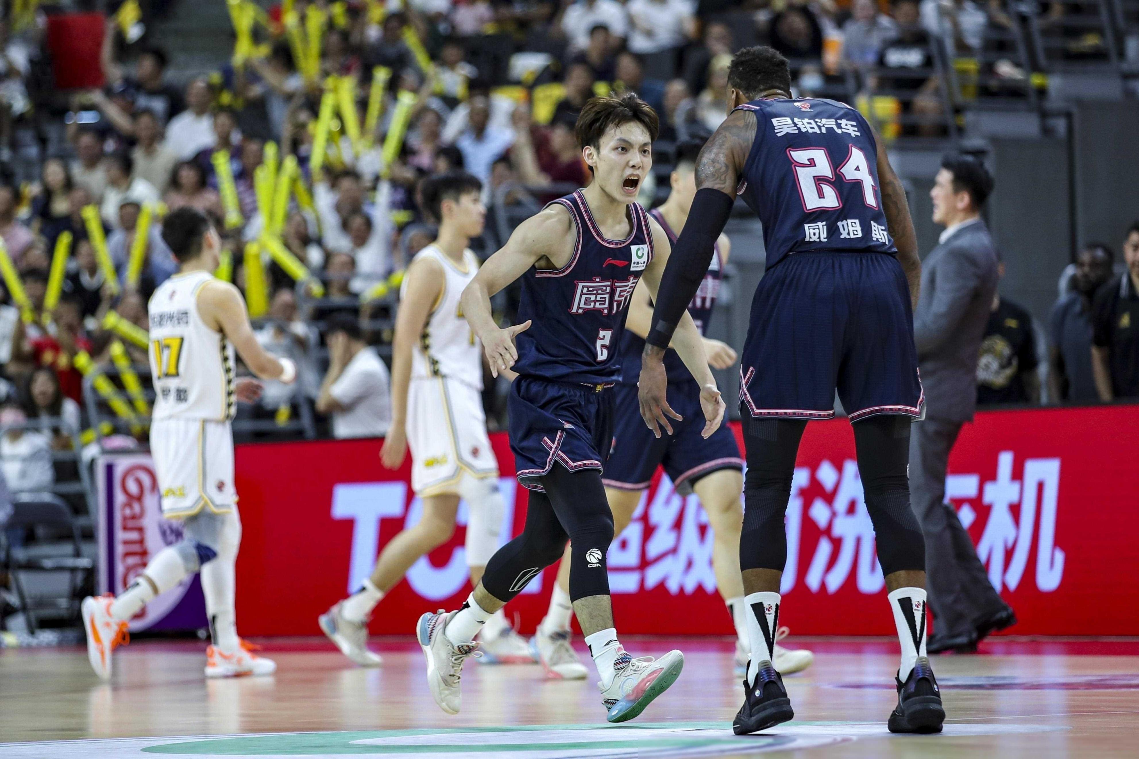 NBA总决赛倒计时;广州队清晨止住颓势;细节引发关注;目标明确;训练强度明显提升(NBA交易截止日临近) NBA总决赛倒计时;广州队清晨止住颓势;细节引发关注;目标明确;训练强度明显提升(NBA交易截止日临近)