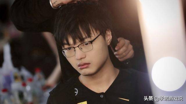 包含Scout赛事官方发布爆冷新规，RNG争议不断！的词条